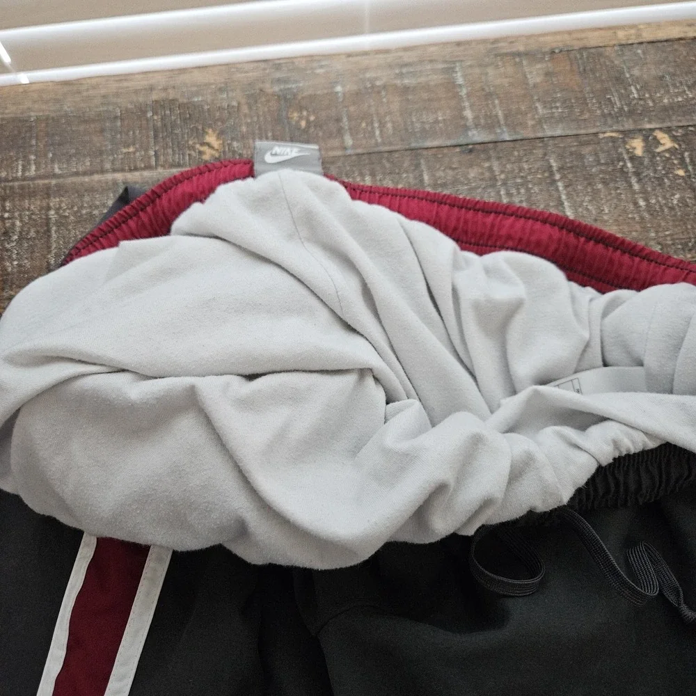 Y2K Nike Charcoal Grey With Burgundy White Stripes And Lining Joggers Tracksuits